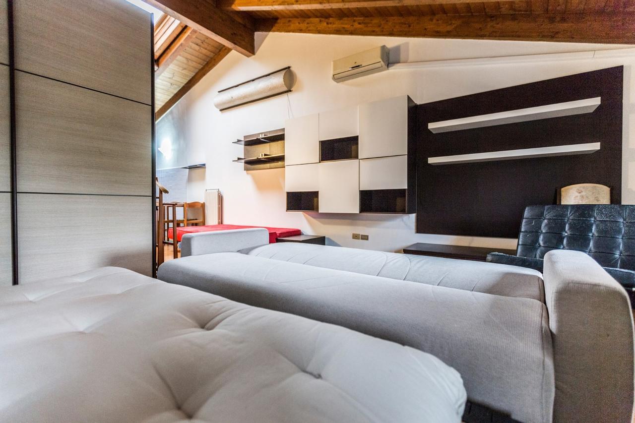 Emilia Levante 2, Bologna By Short Holidays Apartment Exterior photo